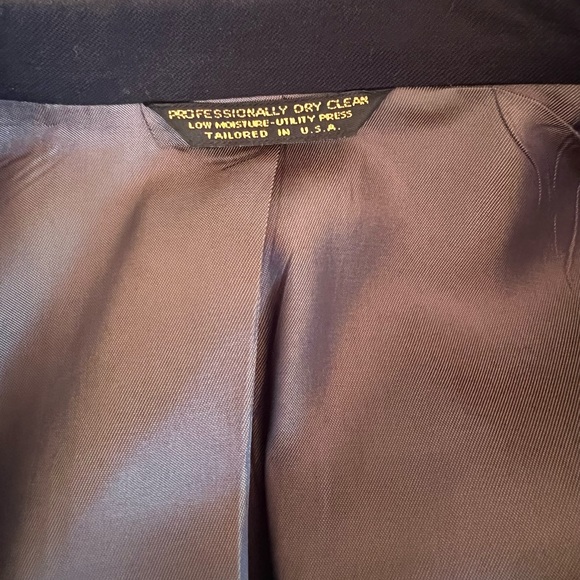 Double-breasted wool sport coat - Picture 4 of 8